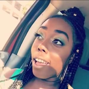 Meet your Posher, Crystle